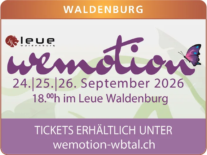 Werbeplakat für wemotion mit lila Schriftzug und einem Schmetterling, Logo Leue Waldenburg oben