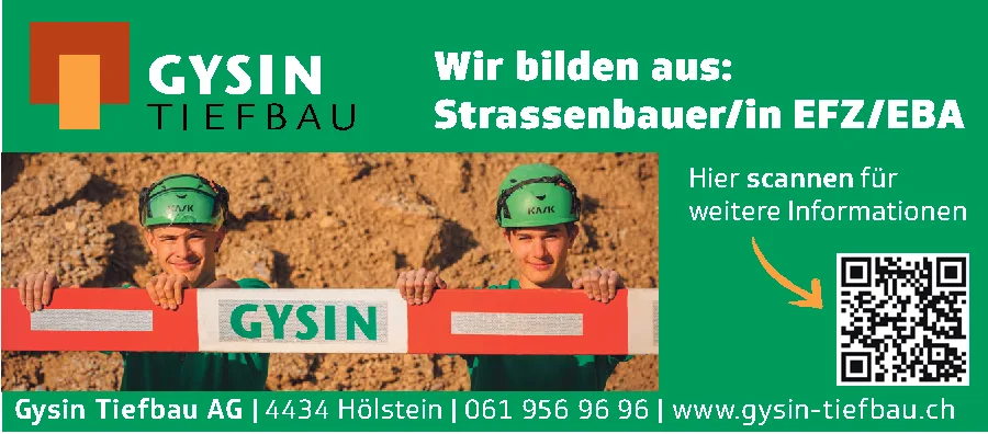 Zwei junge Männer mit grünen Helmen halten auf einer Baustelle einen roten Balken mit der Aufschrift Gysin.