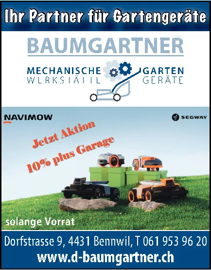 Mähroboter der Marken Navimow und Segway stehen auf einem Rasen zwischen Steinen und grünen Kisten.